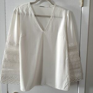 Elie Tahari - Fresh Pearl Elvira Eyelet Lace Sleeve Crepe Blouse - W - Med.